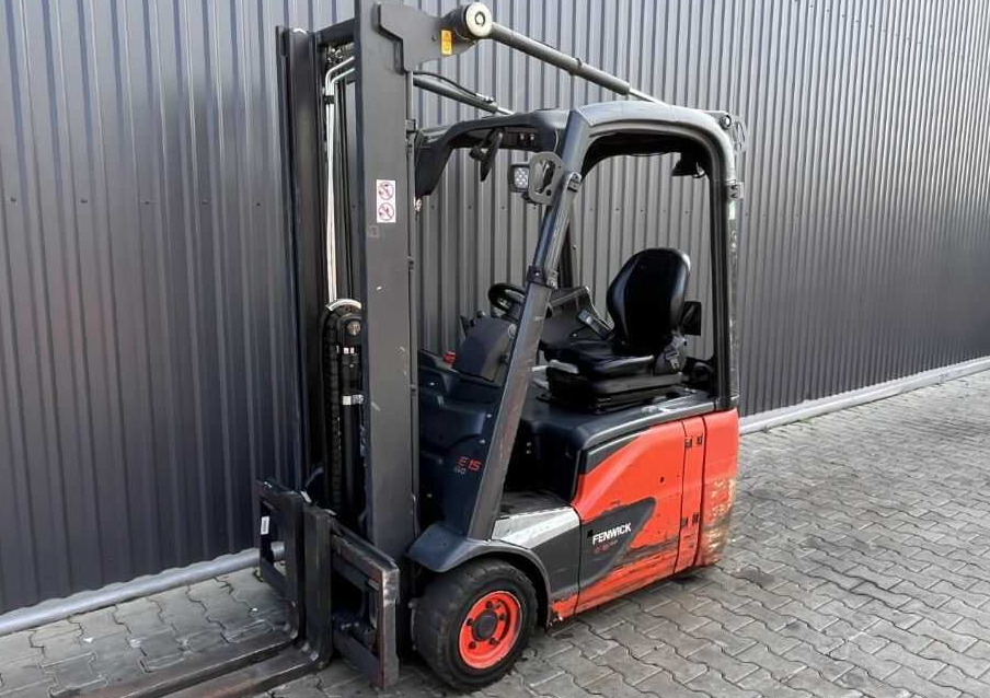 Linde E15-02 - Carretilla elevadora eléctrica: foto 1 Linde E15-02 - Carretilla elevadora eléctrica: foto 1