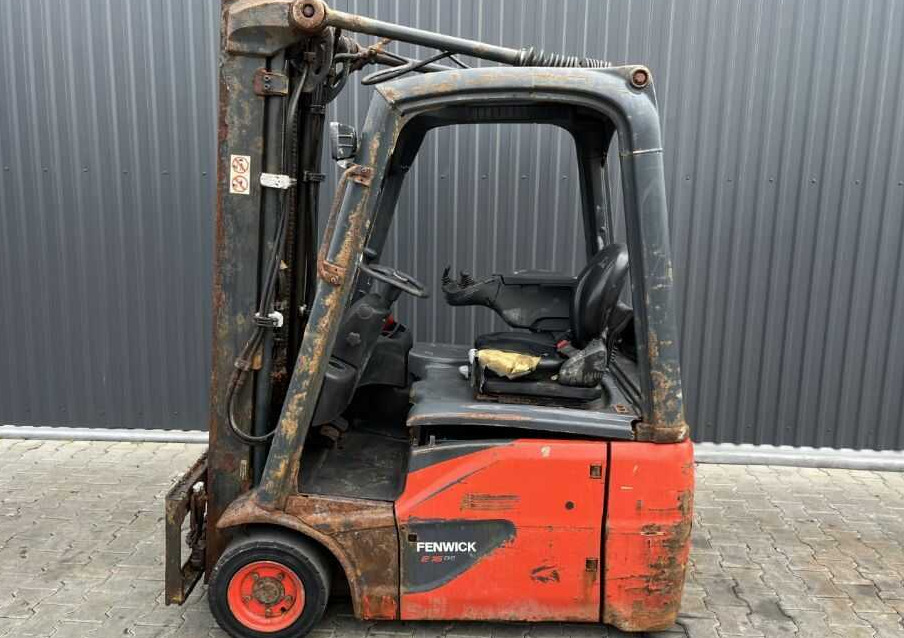 Linde E16C-02 - Carretilla elevadora eléctrica: foto 2 Linde E16C-02 - Carretilla elevadora eléctrica: foto 2