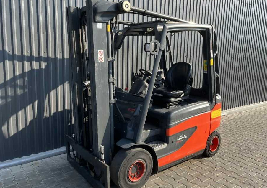 Linde E20-01 - Carretilla elevadora eléctrica: foto 1 Linde E20-01 - Carretilla elevadora eléctrica: foto 1