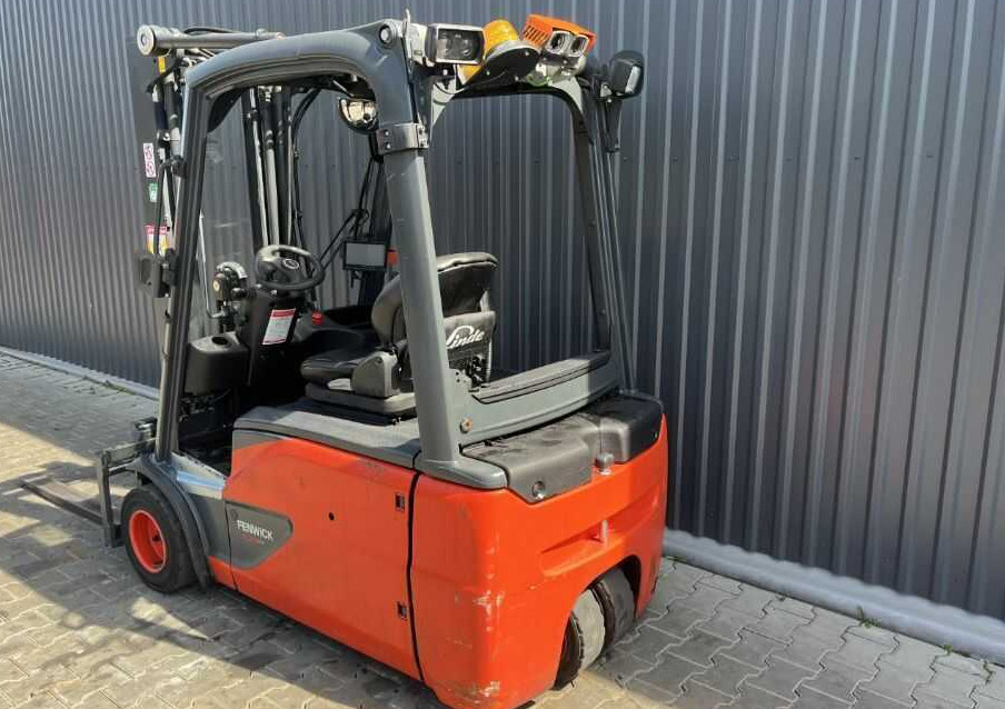 Linde E20L-02 - Carretilla elevadora eléctrica: foto 3 Linde E20L-02 - Carretilla elevadora eléctrica: foto 3