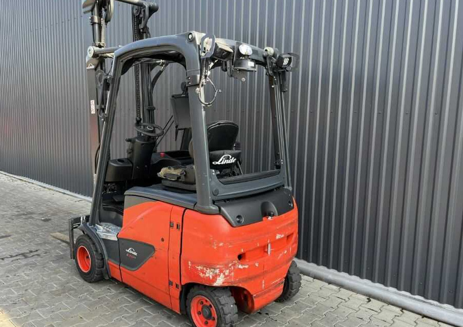 Linde E20PH-02 - Carretilla elevadora eléctrica: foto 2 Linde E20PH-02 - Carretilla elevadora eléctrica: foto 2