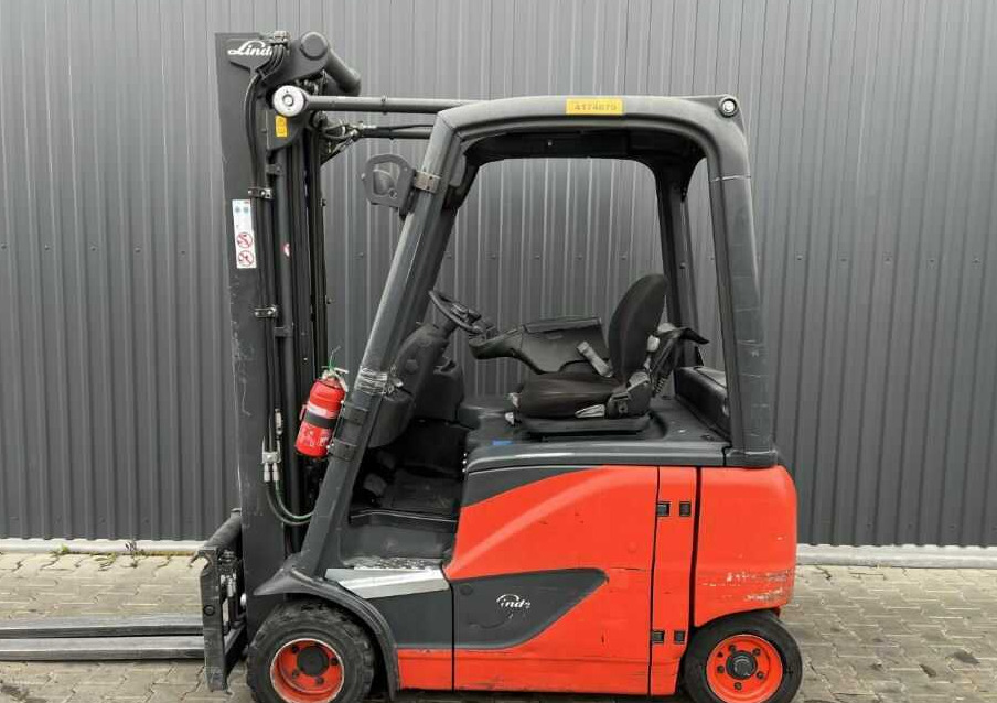 Linde E20PH-02 - Carretilla elevadora eléctrica: foto 2 Linde E20PH-02 - Carretilla elevadora eléctrica: foto 2