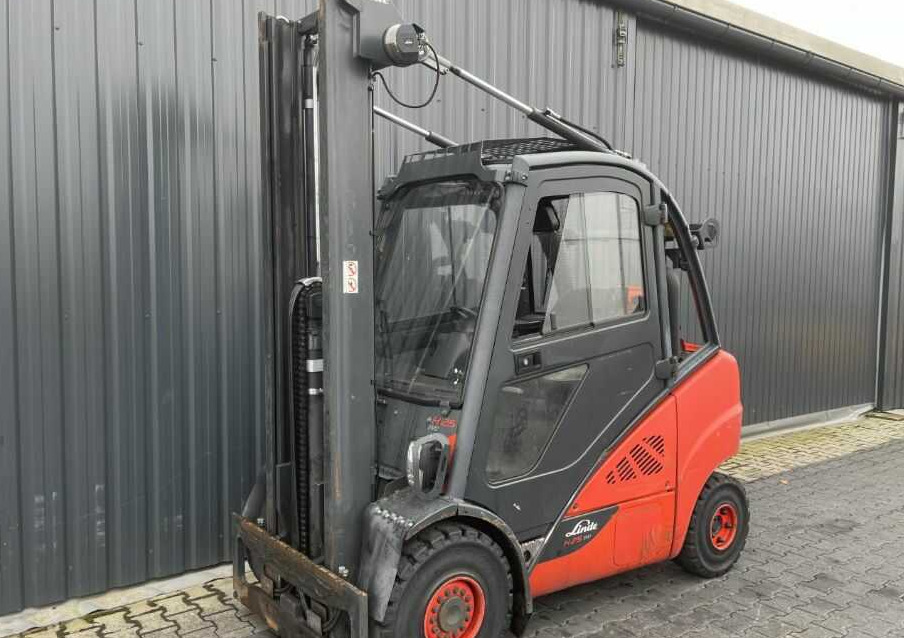Linde H25T-02/600 - Carretilla elevadora de gas: foto 1 Linde H25T-02/600 - Carretilla elevadora de gas: foto 1