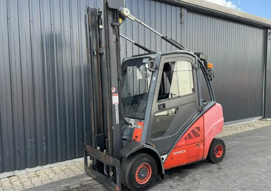 Linde H30D-01 - Carretilla elevadora diésel: foto 1 Linde H30D-01 - Carretilla elevadora diésel: foto 1