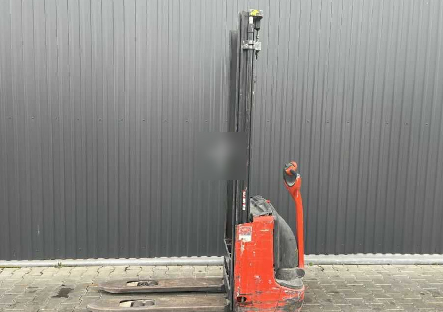 Linde L12i - Apilador: foto 2 Linde L12i - Apilador: foto 2