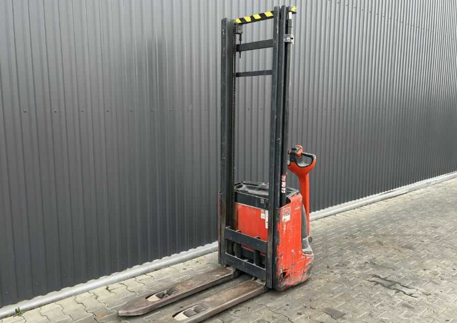 Linde L12i - Apilador: foto 1 Linde L12i - Apilador: foto 1