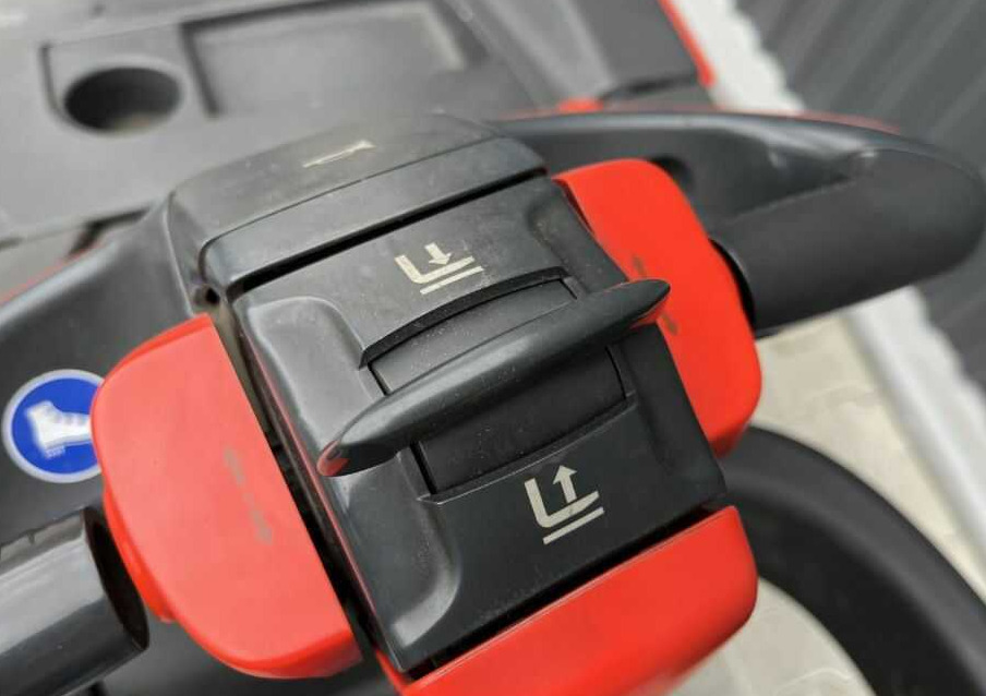 Linde L14AP - Apilador: foto 1 Linde L14AP - Apilador: foto 1