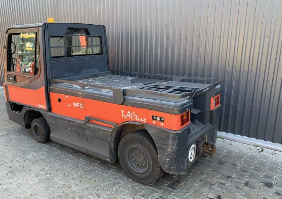 Linde P250 - Remolcadora: foto 3 Linde P250 - Remolcadora: foto 3