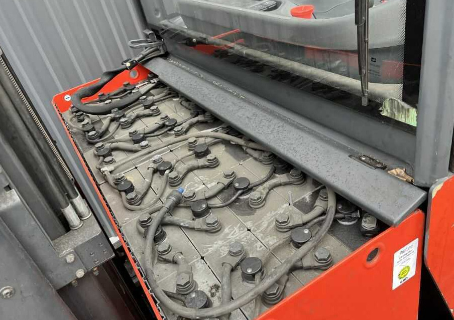 Retráctil Linde R14: foto 7 Retráctil Linde R14: foto 7