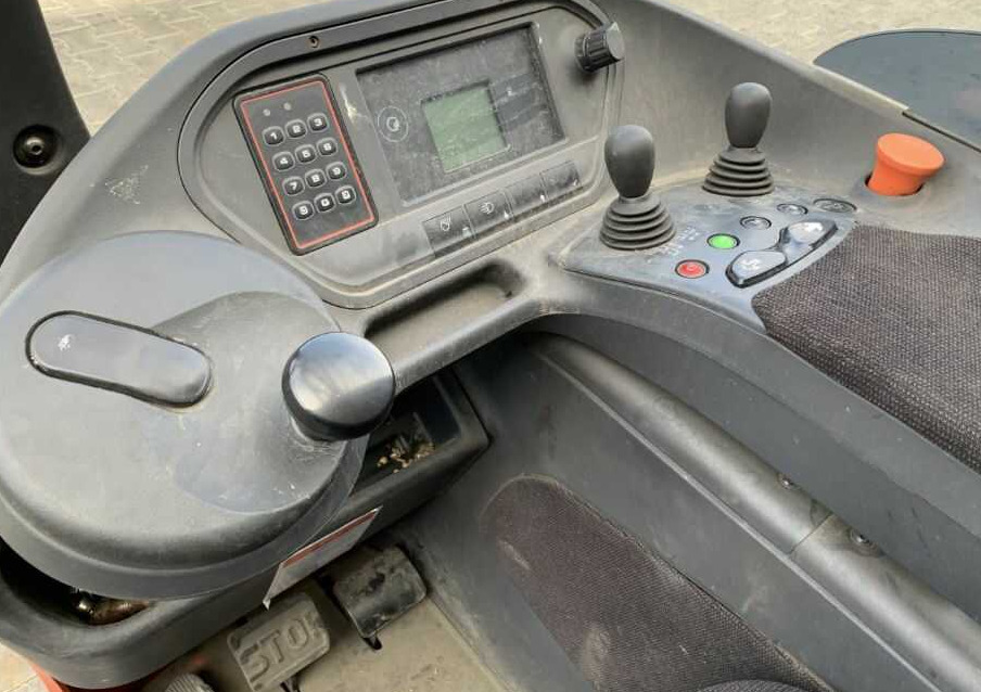 Linde R14HD-01 - Retráctil: foto 5 Linde R14HD-01 - Retráctil: foto 5