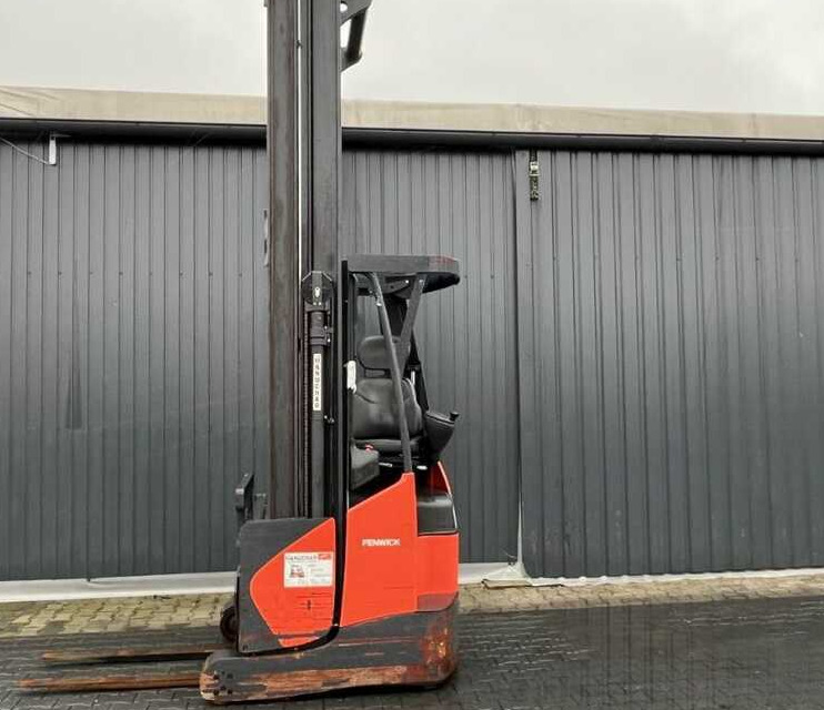 Linde R14X - Retráctil: foto 2 Linde R14X - Retráctil: foto 2
