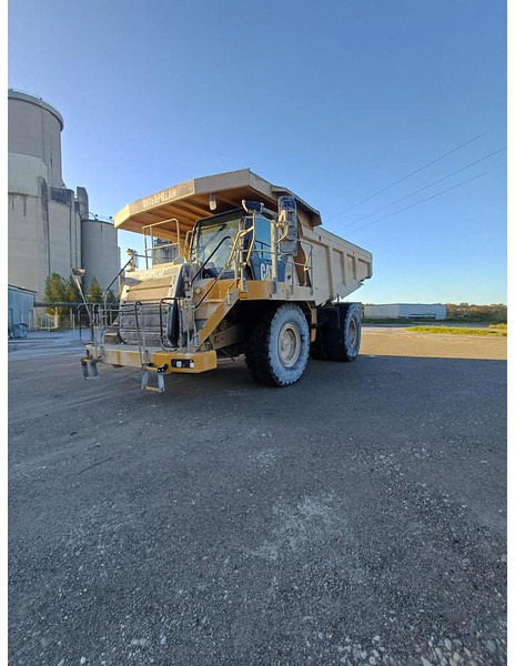 Caterpillar 775F - Dúmper: foto 1 Caterpillar 775F - Dúmper: foto 1