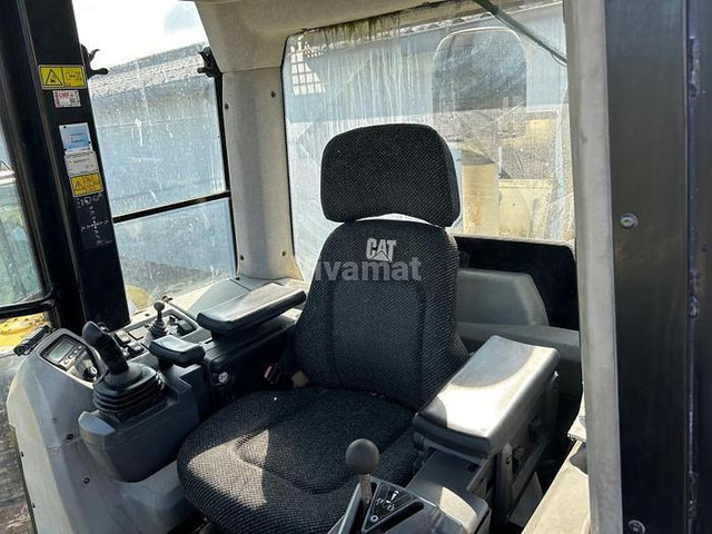 Bulldozer Caterpillar 963D -: foto 18