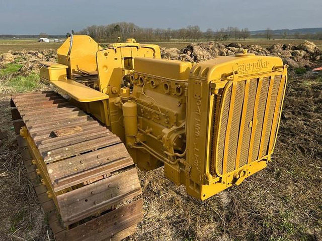 Caterpillar D4 - - Bulldozer: foto 4 Caterpillar D4 - - Bulldozer: foto 4