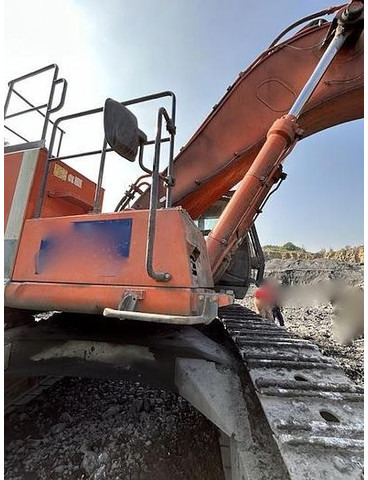 Hitachi ZX670 LCR-3 - Excavadora: foto 2 Hitachi ZX670 LCR-3 - Excavadora: foto 2