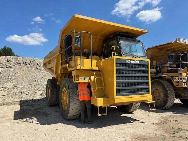 Komatsu HD325-6KE - Dúmper: foto 3 Komatsu HD325-6KE - Dúmper: foto 3