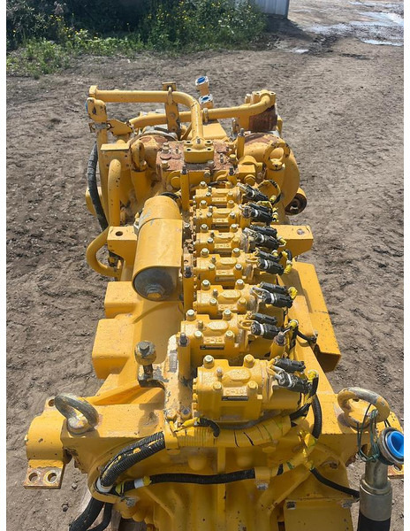 Komatsu SAA6D140E-2 Komatsu engine HD325 - Motor: foto 4 Komatsu SAA6D140E-2 Komatsu engine HD325 - Motor: foto 4