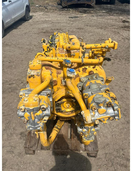 Komatsu SAA6D140E-2 Komatsu engine HD325 - Motor: foto 2 Komatsu SAA6D140E-2 Komatsu engine HD325 - Motor: foto 2
