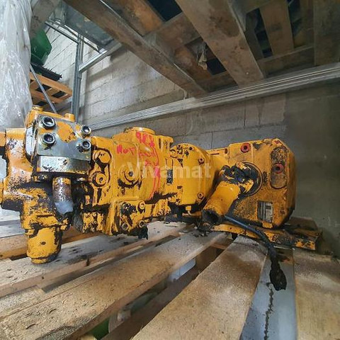 Liebherr 922 - Piezas de recambio: foto 1 Liebherr 922 - Piezas de recambio: foto 1