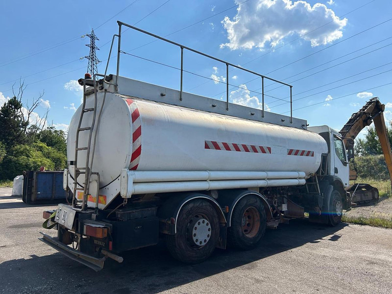 Renault 320 - Camión cisterna: foto 4 Renault 320 - Camión cisterna: foto 4