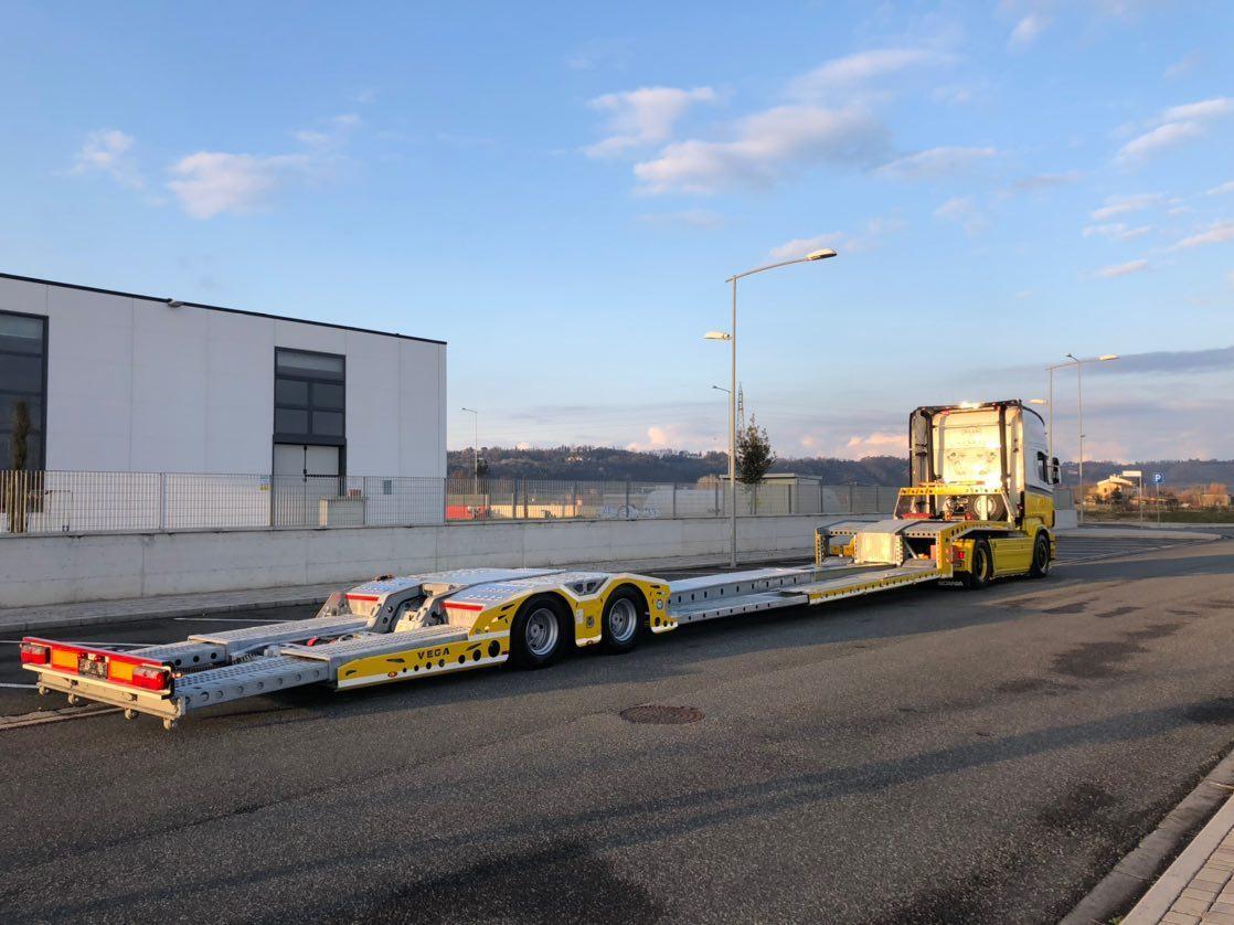 Semirremolque portavehículos para transporte de equipos pesados nuevo VEGA-S (2 AXLE TRUCK CARRIER): foto 7 Semirremolque portavehículos para transporte de equipos pesados nuevo VEGA-S (2 AXLE TRUCK CARRIER): foto 7