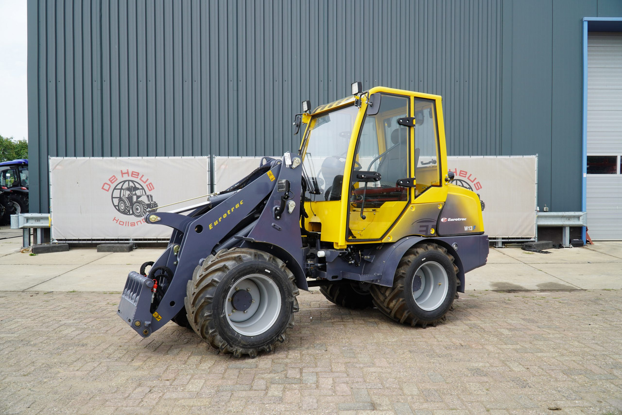 Eurotrac W13 Radlader Hoflader - Cargadora articulada: foto 1 Eurotrac W13 Radlader Hoflader - Cargadora articulada: foto 1