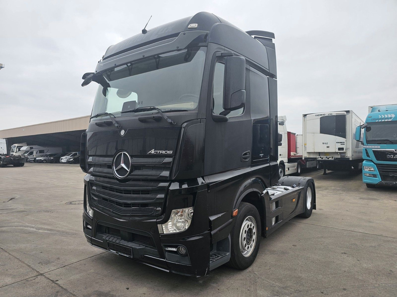 Mercedes-Benz ACTROS 1845 * MOTORSCHADEN * KLIMA * - Cabeza tractora: foto 3 Mercedes-Benz ACTROS 1845 * MOTORSCHADEN * KLIMA * - Cabeza tractora: foto 3