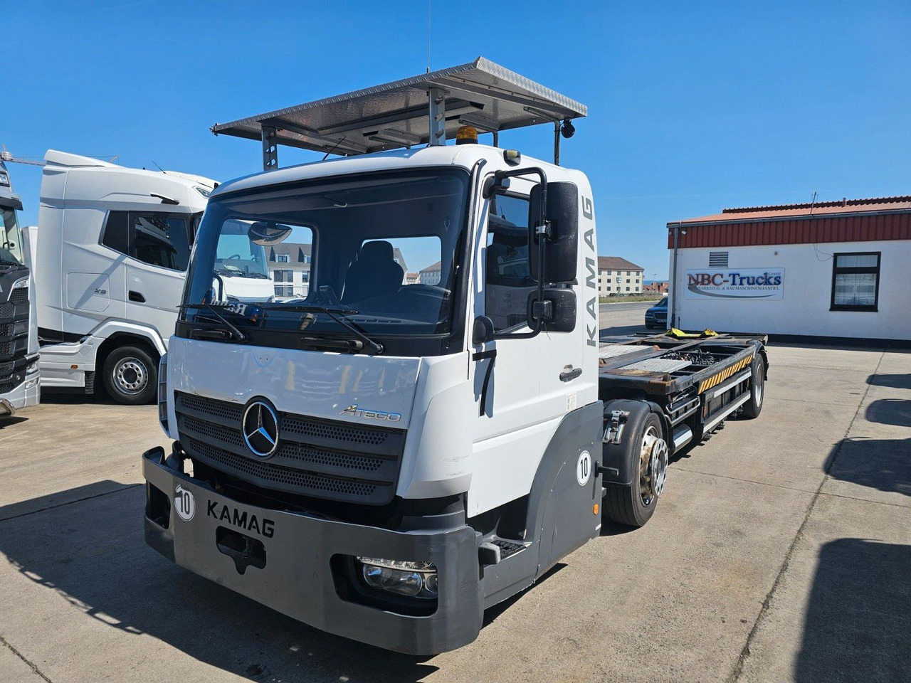 Mercedes-Benz KAMAG * WBH25 * UMSETZER * KLIMA * STANDHEIZ. * - Cabeza tractora: foto 1 Mercedes-Benz KAMAG * WBH25 * UMSETZER * KLIMA * STANDHEIZ. * - Cabeza tractora: foto 1
