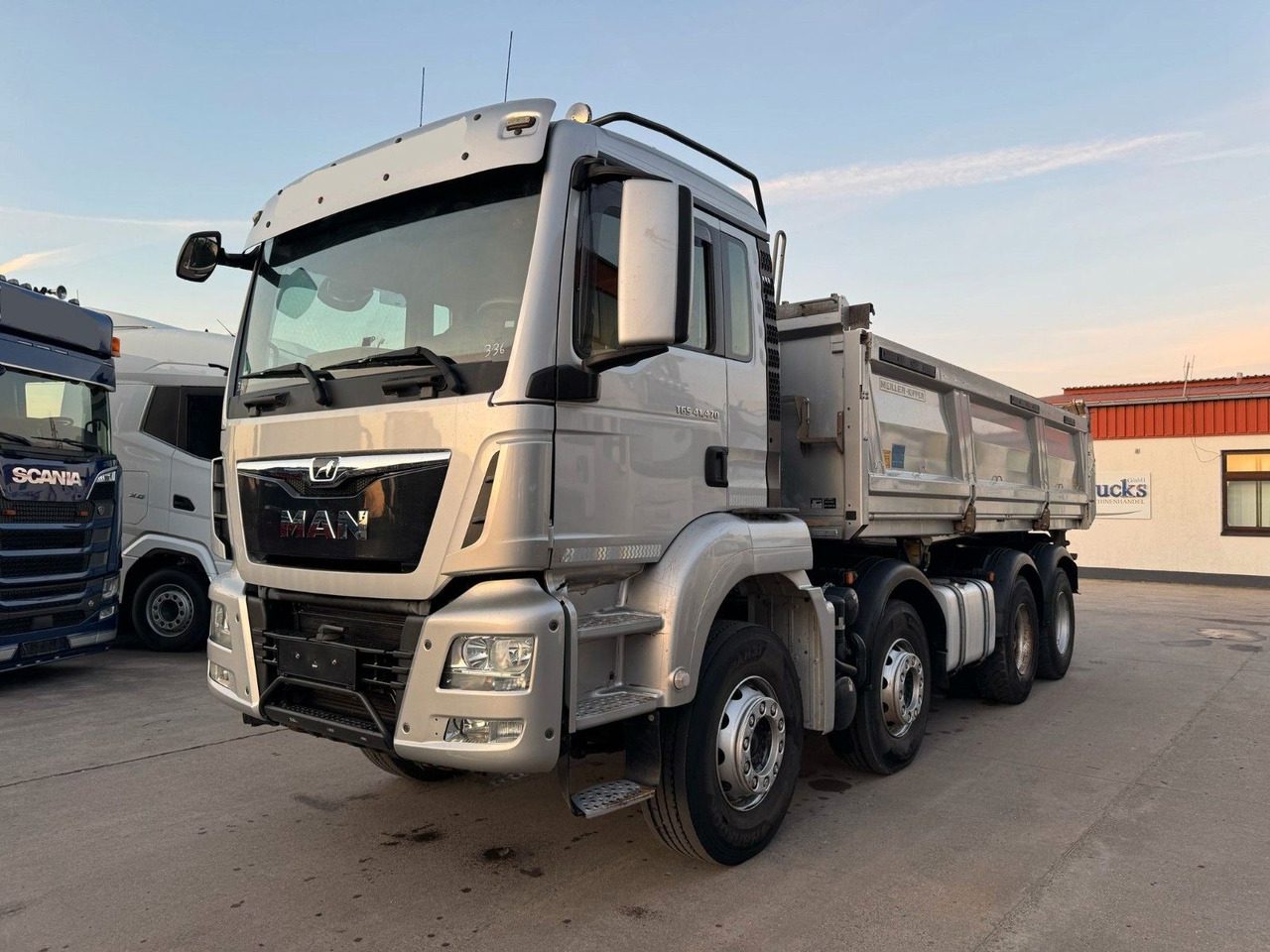 MAN TGS 41.470 * DREISEITENKIPPER * WASSERVERLUST * - Camión volquete: foto 3 MAN TGS 41.470 * DREISEITENKIPPER * WASSERVERLUST * - Camión volquete: foto 3