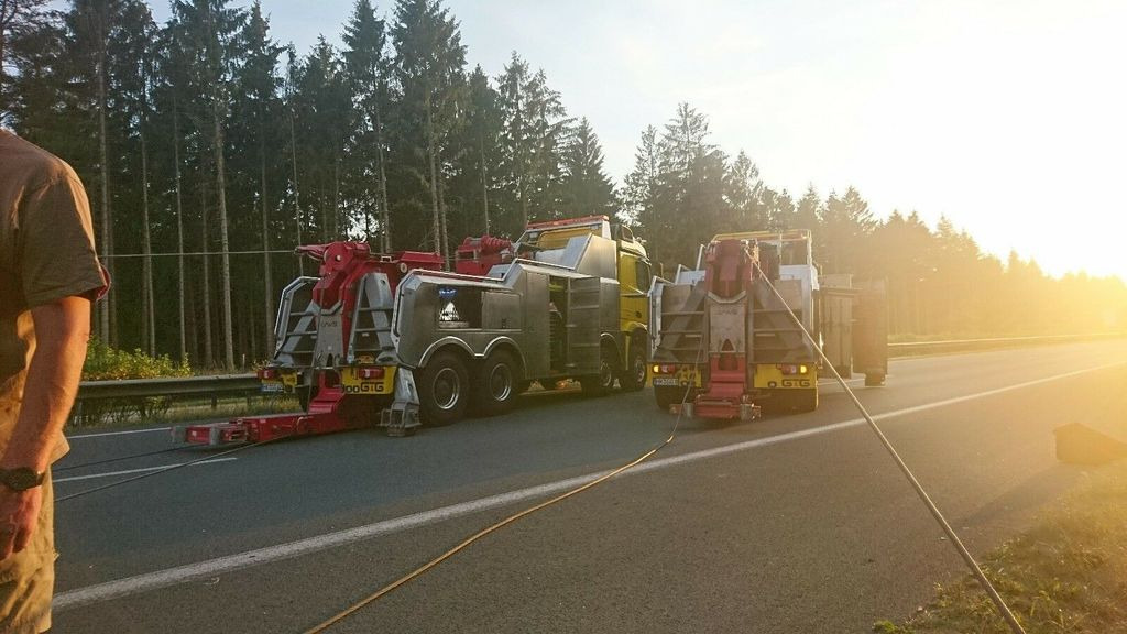 Mercedes-Benz Arocs 8x8 4153 G&G Wrecker Mercedes-Benz Arocs 8x8 4153 G&G Wrecker - Grua de remolque autos: foto 2 Mercedes-Benz Arocs 8x8 4153 G&G Wrecker Mercedes-Benz Arocs 8x8 4153 G&G Wrecker - Grua de remolque autos: foto 2