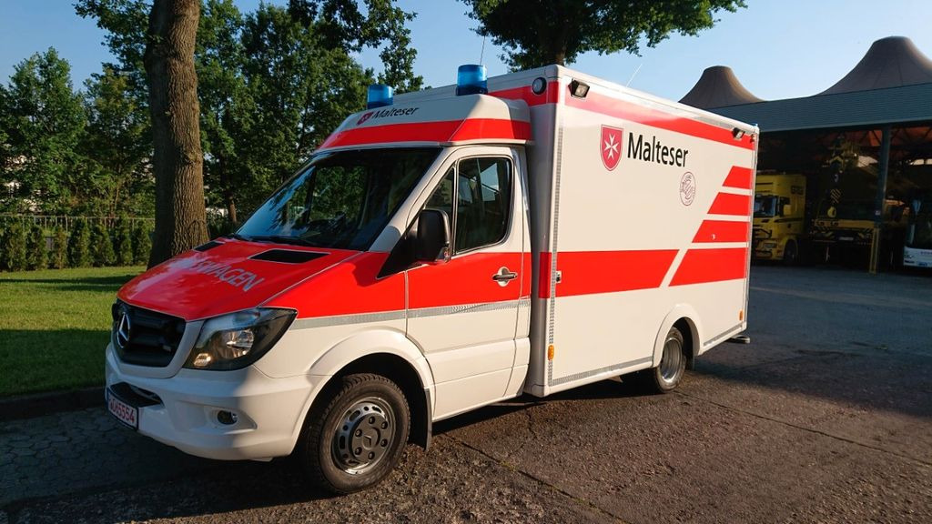 Mercedes-Benz Sprinter 519 / ATM 0km 4x on Stock Mercedes-Benz Sprinter 519 / ATM 0km 4x on Stock - Ambulancia: foto 1 Mercedes-Benz Sprinter 519 / ATM 0km 4x on Stock Mercedes-Benz Sprinter 519 / ATM 0km 4x on Stock - Ambulancia: foto 1