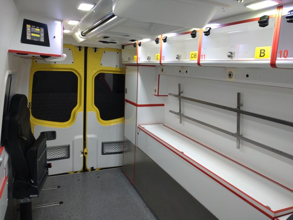 Ambulancia Mercedes-Benz Sprinter ITW RTW 519  2x on Stock Mercedes-Benz Sprinter ITW RTW 519  2x on Stock: foto 6