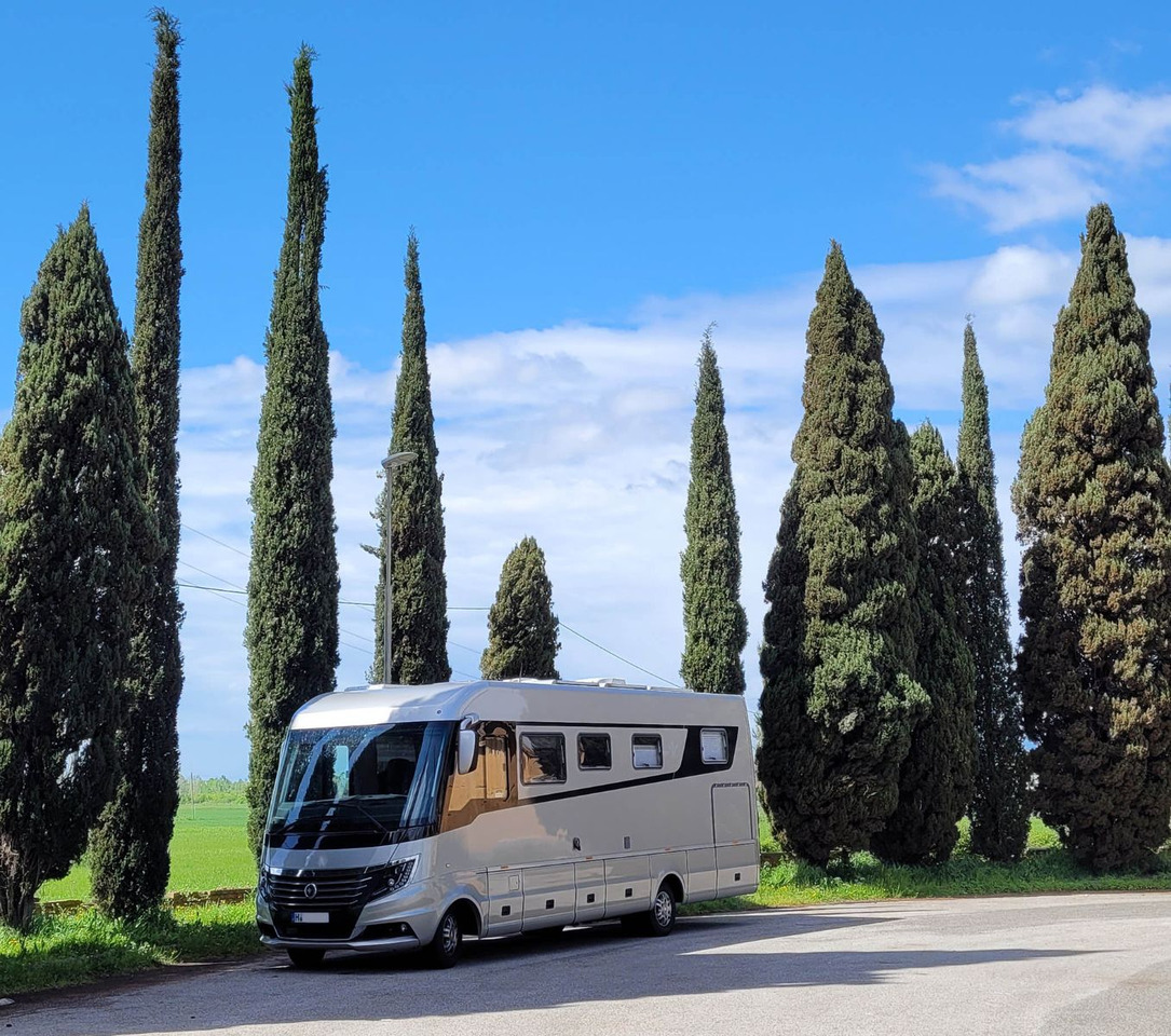 Niesmann + Bischoff Flair 880 BE Niesmann + Bischoff Flair 880 BE - Autocaravana integral: foto 1 Niesmann + Bischoff Flair 880 BE Niesmann + Bischoff Flair 880 BE - Autocaravana integral: foto 1