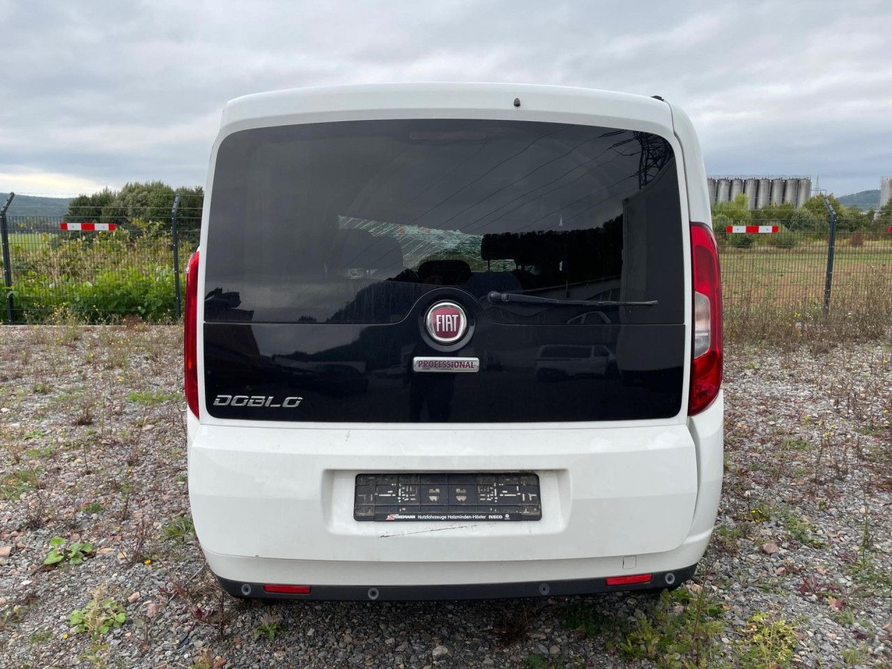 Fiat Doblo Maxi 1.6 M-Jet Euro6 Klima ZV - Furgoneta de pasajeros: foto 4 Fiat Doblo Maxi 1.6 M-Jet Euro6 Klima ZV - Furgoneta de pasajeros: foto 4