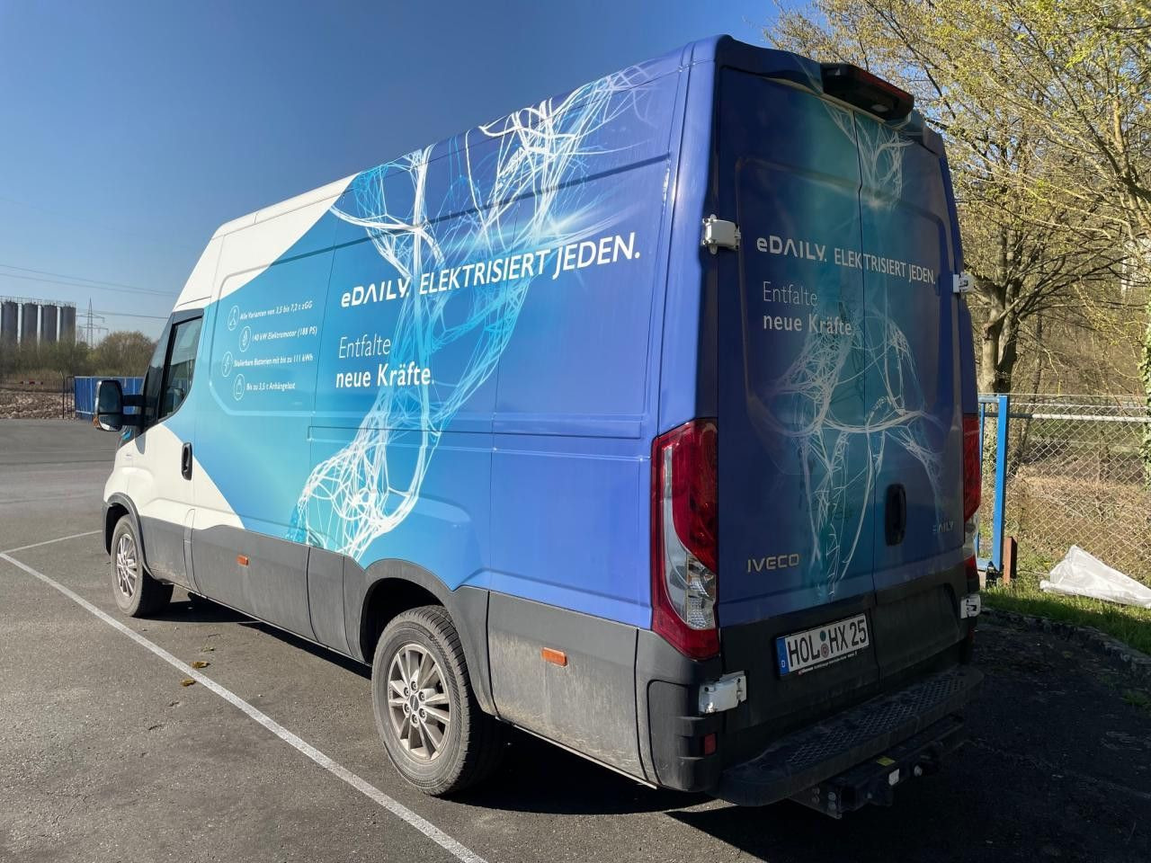 Iveco 35S14 E (eDaily) Klima AHK ZV - Furgón, Furgoneta eléctrica: foto 4 Iveco 35S14 E (eDaily) Klima AHK ZV - Furgón, Furgoneta eléctrica: foto 4