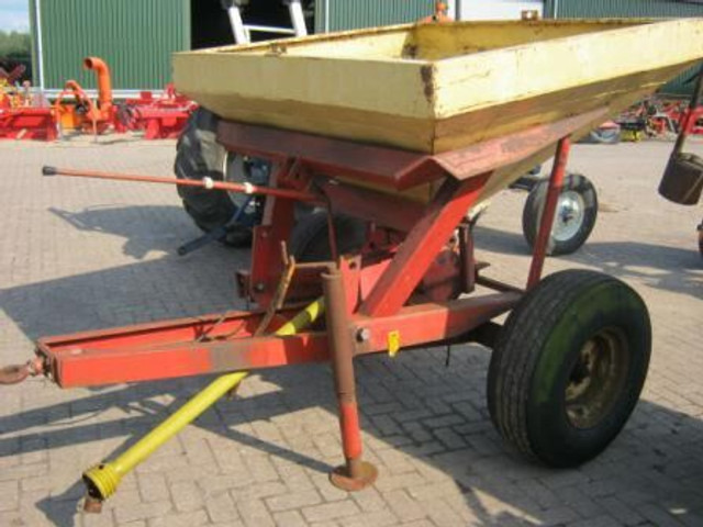 Onbekend - Esparcidor de fertilizantes: foto 1 Onbekend - Esparcidor de fertilizantes: foto 1