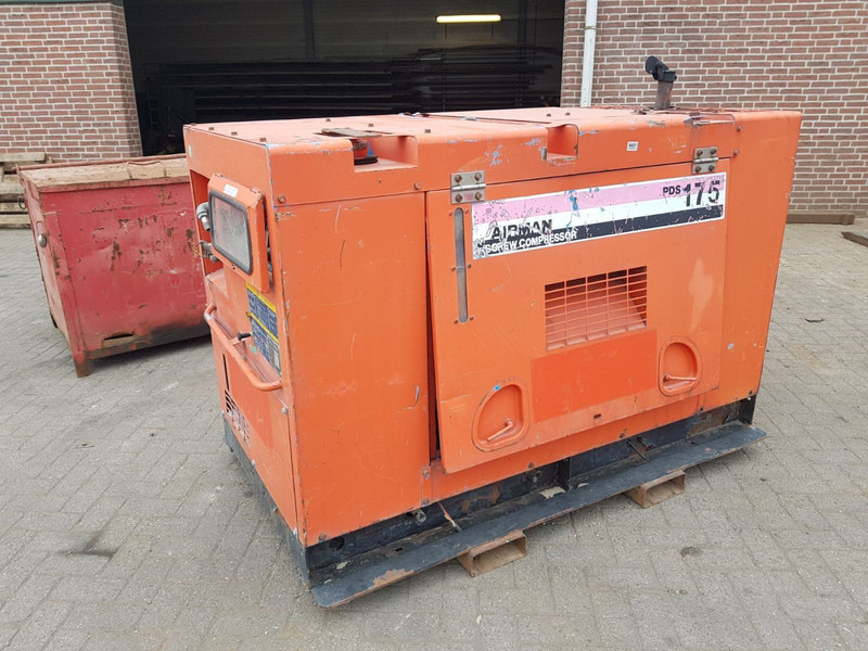 Schroef compressor - Compresor de aire: foto 1 Schroef compressor - Compresor de aire: foto 1