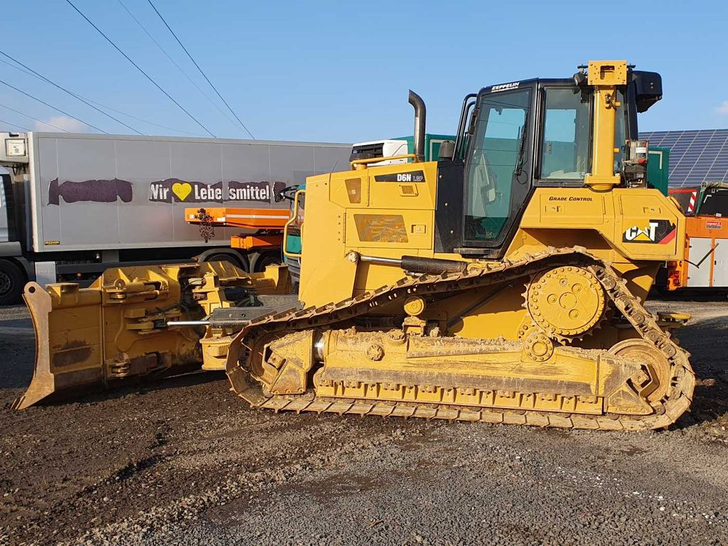 CAT D6N LGP / 7.374h / 6-Wege Klappschild / Bj: 2017 - Bulldozer: foto 3 CAT D6N LGP / 7.374h / 6-Wege Klappschild / Bj: 2017 - Bulldozer: foto 3