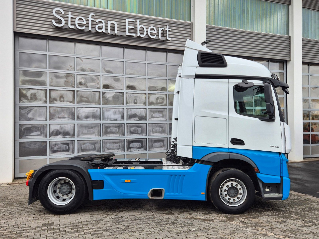 Mercedes-Benz Actros 1845 LS Öl-Retarder Navi PPC 2x Bett - Cabeza tractora: foto 5 Mercedes-Benz Actros 1845 LS Öl-Retarder Navi PPC 2x Bett - Cabeza tractora: foto 5