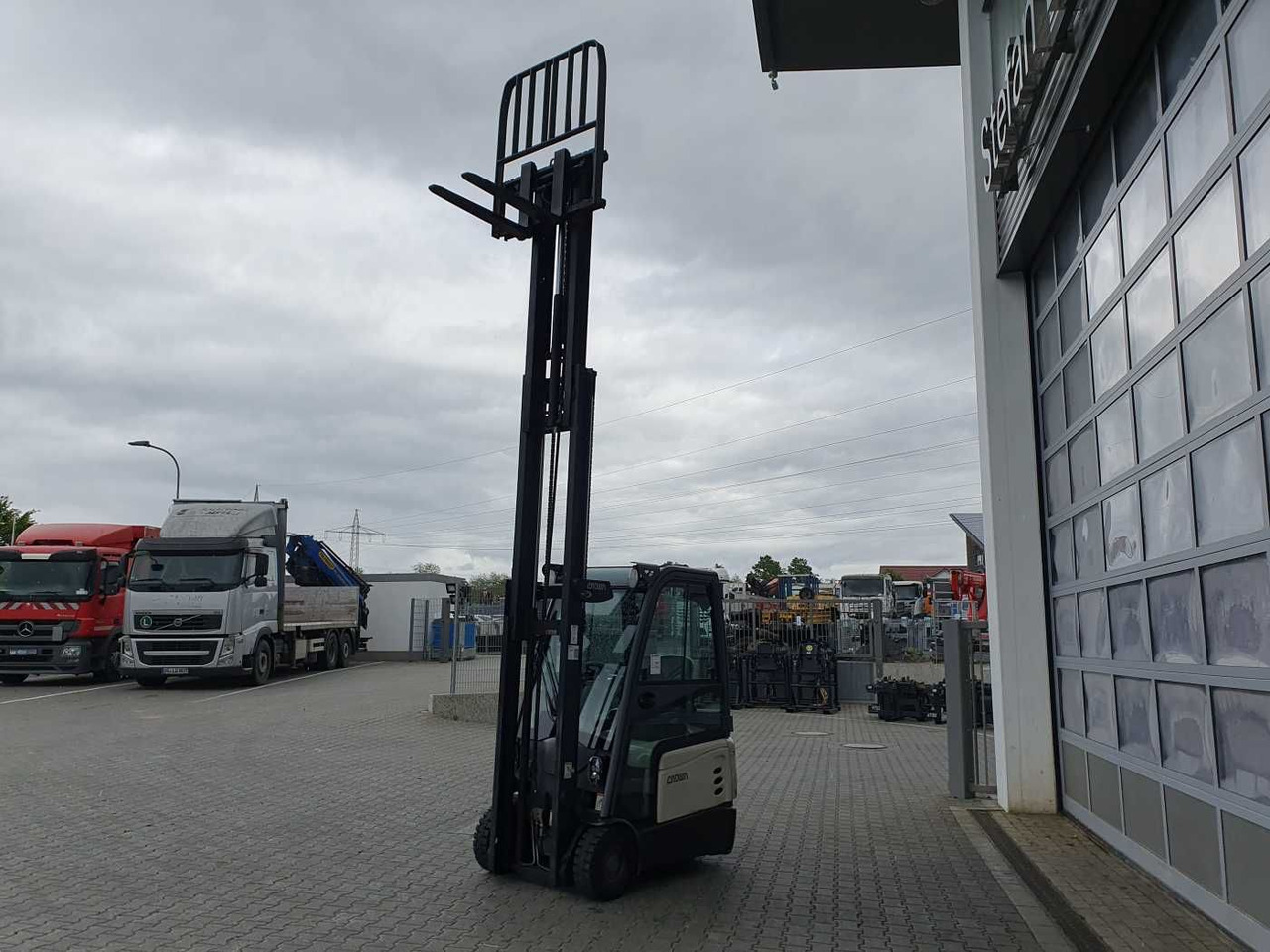 Carretilla elevadora eléctrica Crown SCT6020-1.3 /Triplex: 4.30m / SS / 1.185h!: foto 9