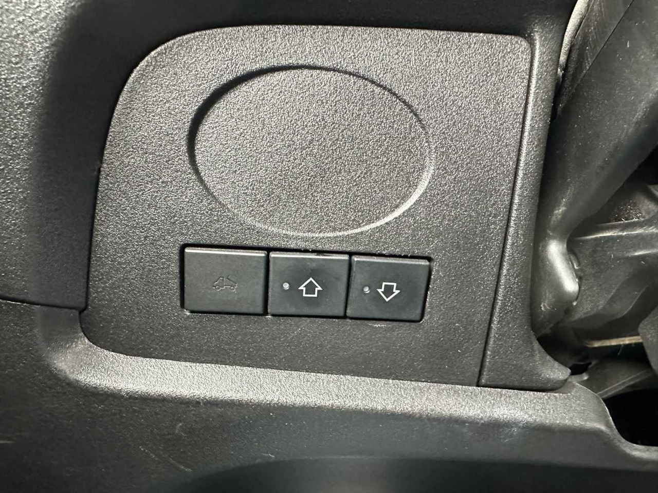 Volquete furgoneta Iveco 70C18H 3-S.Kipper *R.3750mm*7Sitze*AHK*: foto 14