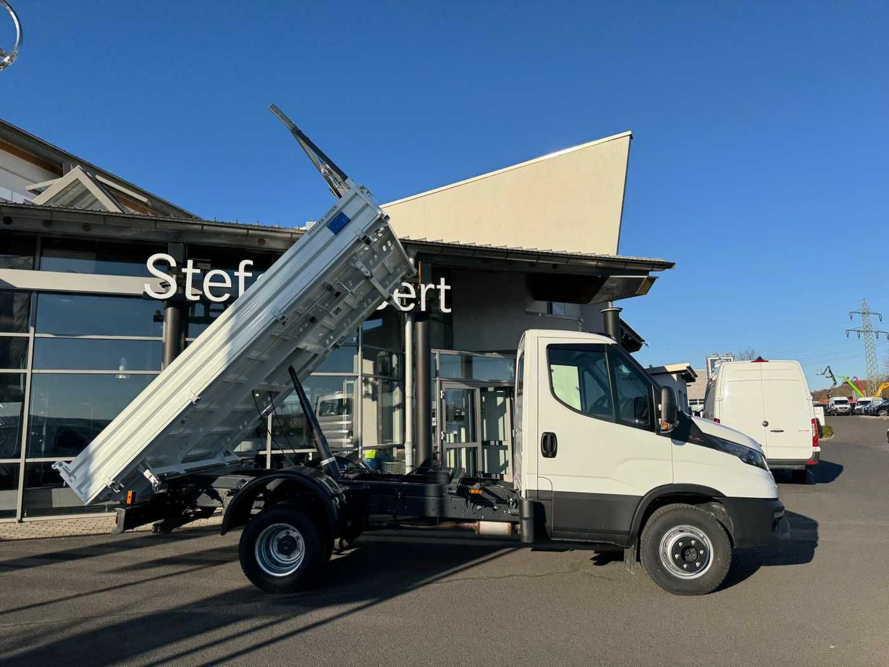 Iveco 70C18H Meiller 3-S.Kipper *2xAHK*Klima* - Volquete furgoneta: foto 2 Iveco 70C18H Meiller 3-S.Kipper *2xAHK*Klima* - Volquete furgoneta: foto 2