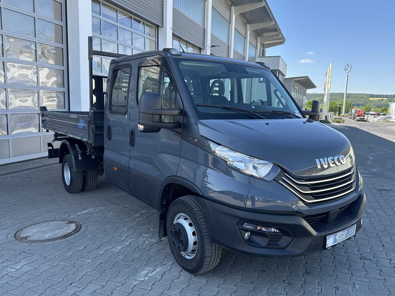 Iveco 70C18H Meiller 3-S.Kipper *R.3750mm*7Sitze*AHK* - Volquete furgoneta: foto 3 Iveco 70C18H Meiller 3-S.Kipper *R.3750mm*7Sitze*AHK* - Volquete furgoneta: foto 3