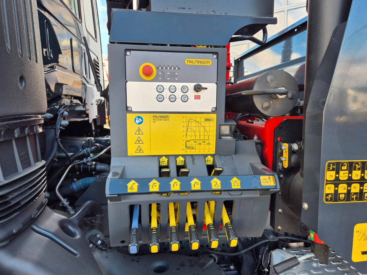 Leasing de Iveco AD200X46/P HR OFF Palfinger PK 12.501 Funk AHK Iveco AD200X46/P HR OFF Palfinger PK 12.501 Funk AHK: foto 15 Leasing de Iveco AD200X46/P HR OFF Palfinger PK 12.501 Funk AHK Iveco AD200X46/P HR OFF Palfinger PK 12.501 Funk AHK: foto 15