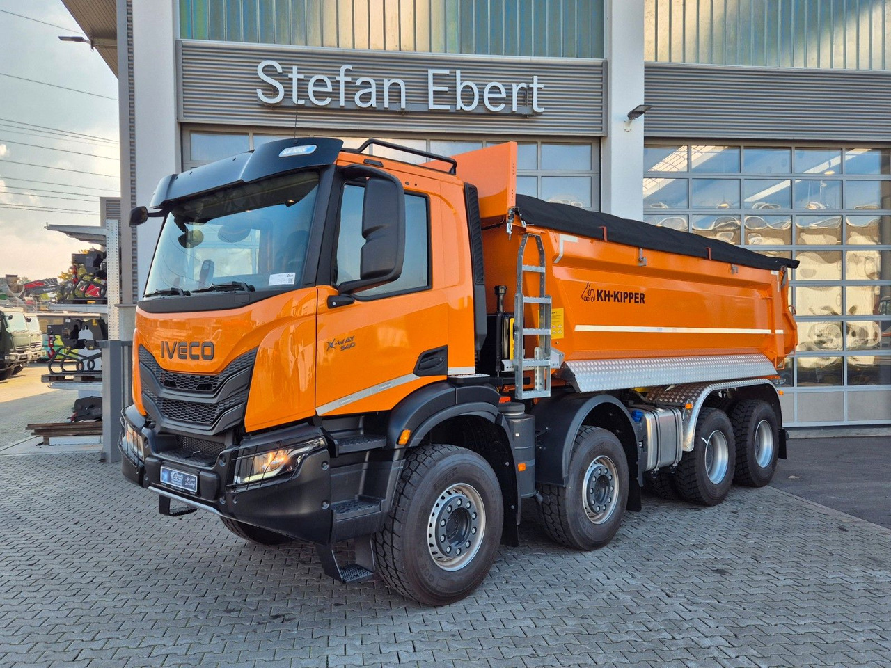 Iveco AD360X54Z HR OFF 8x4 Intarder AHK - Camión portacontenedor de cadenas: foto 4 Iveco AD360X54Z HR OFF 8x4 Intarder AHK - Camión portacontenedor de cadenas: foto 4