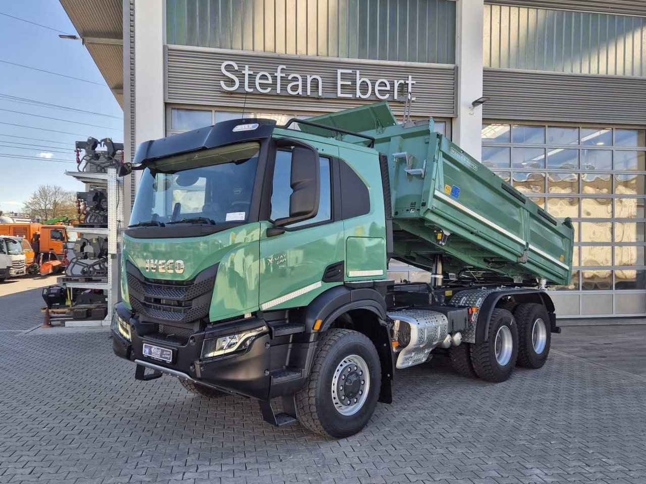 Iveco AT300X48Z HR OFF 6x6 Meiller-Kipper + Bordmatik - Camión volquete: foto 1 Iveco AT300X48Z HR OFF 6x6 Meiller-Kipper + Bordmatik - Camión volquete: foto 1