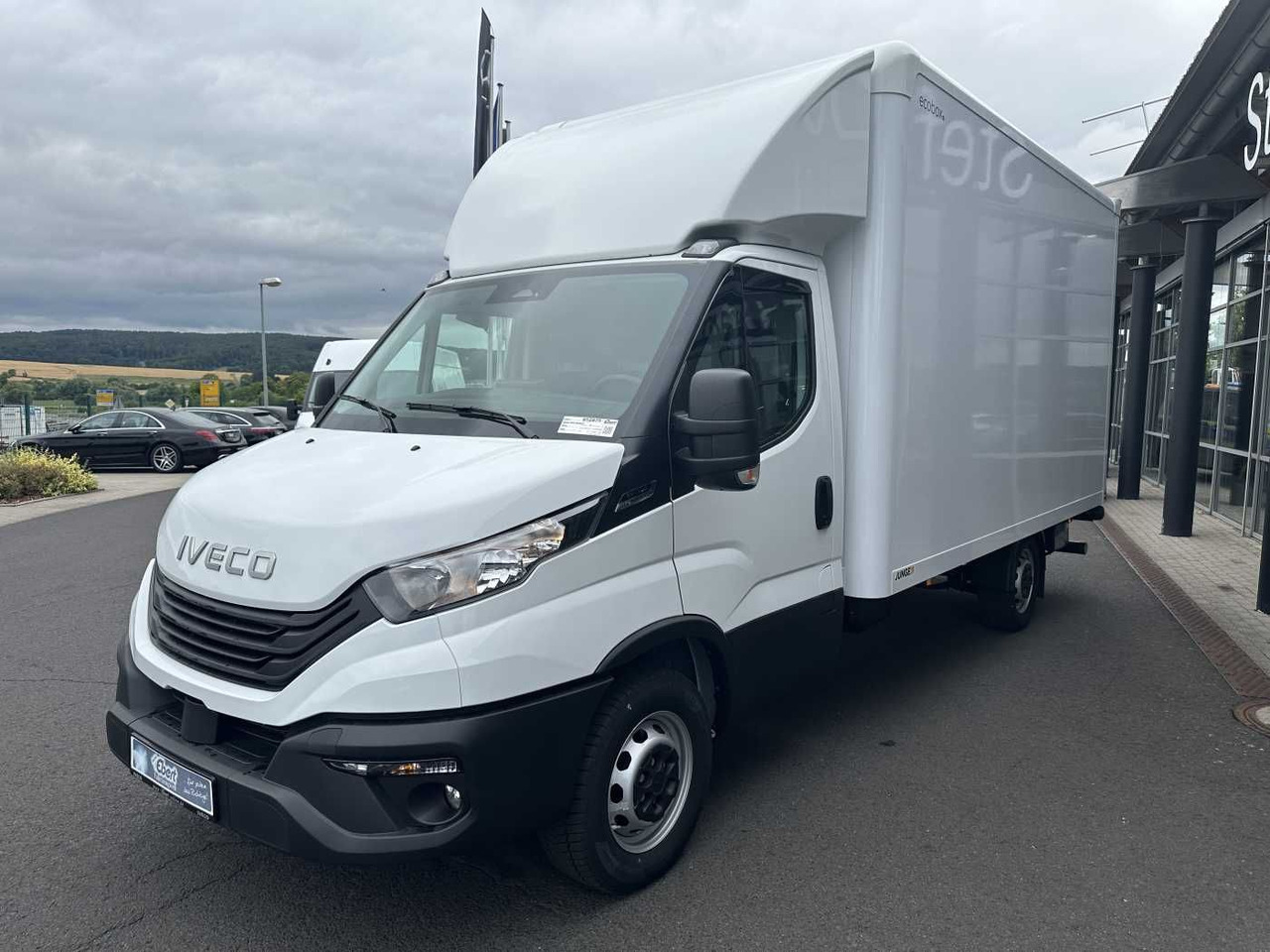 Iveco Daily 35S16 HA8/P Koffer *R4.100mm* LBW*Luft* - Furgoneta caja cerrada: foto 4 Iveco Daily 35S16 HA8/P Koffer *R4.100mm* LBW*Luft* - Furgoneta caja cerrada: foto 4