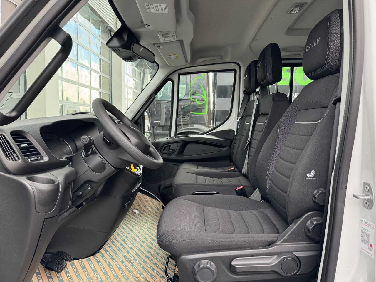 Caja abierta furgoneta, Furgoneta combi Iveco Daily 50C18H A8 DoKa *AHK*Automatik*7-Sitze*: foto 9