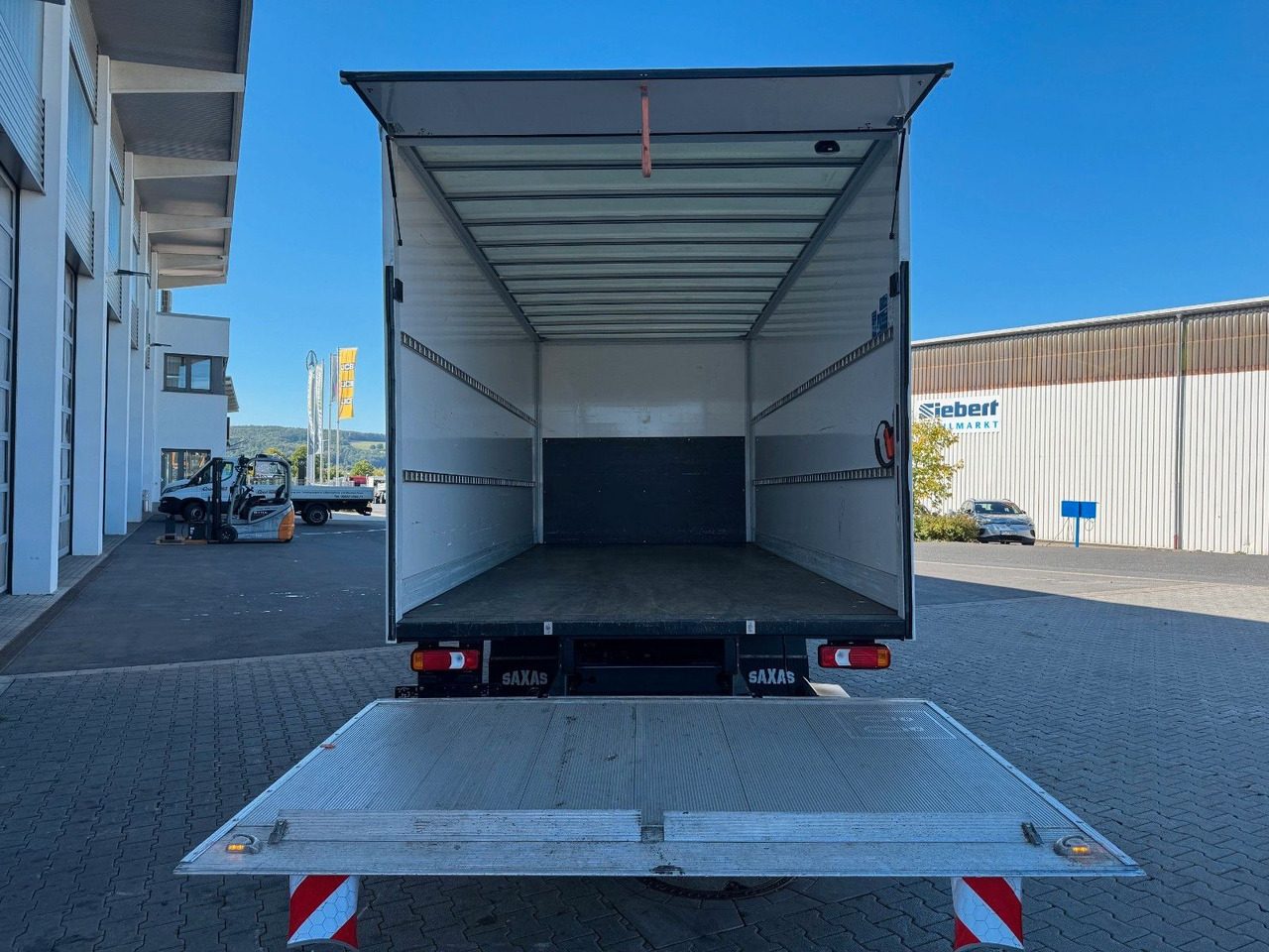 Iveco Daily 70C18 A8 *Koffer*LBW*Automatik* - Furgoneta caja cerrada: foto 5 Iveco Daily 70C18 A8 *Koffer*LBW*Automatik* - Furgoneta caja cerrada: foto 5