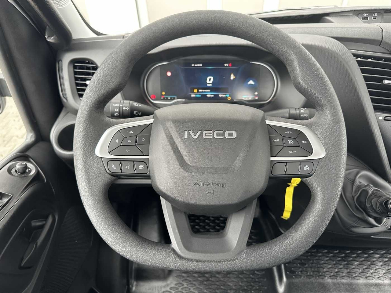 Volquete furgoneta Iveco Daily 70C18H 3-S.-Kipper *R3.750mm*2xAHK*: foto 10